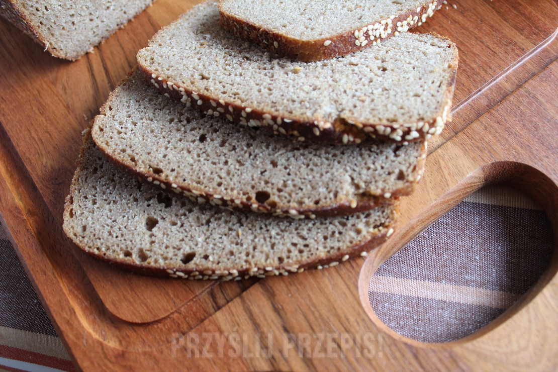 Chleb pszenno - jaglany na zakwasie 