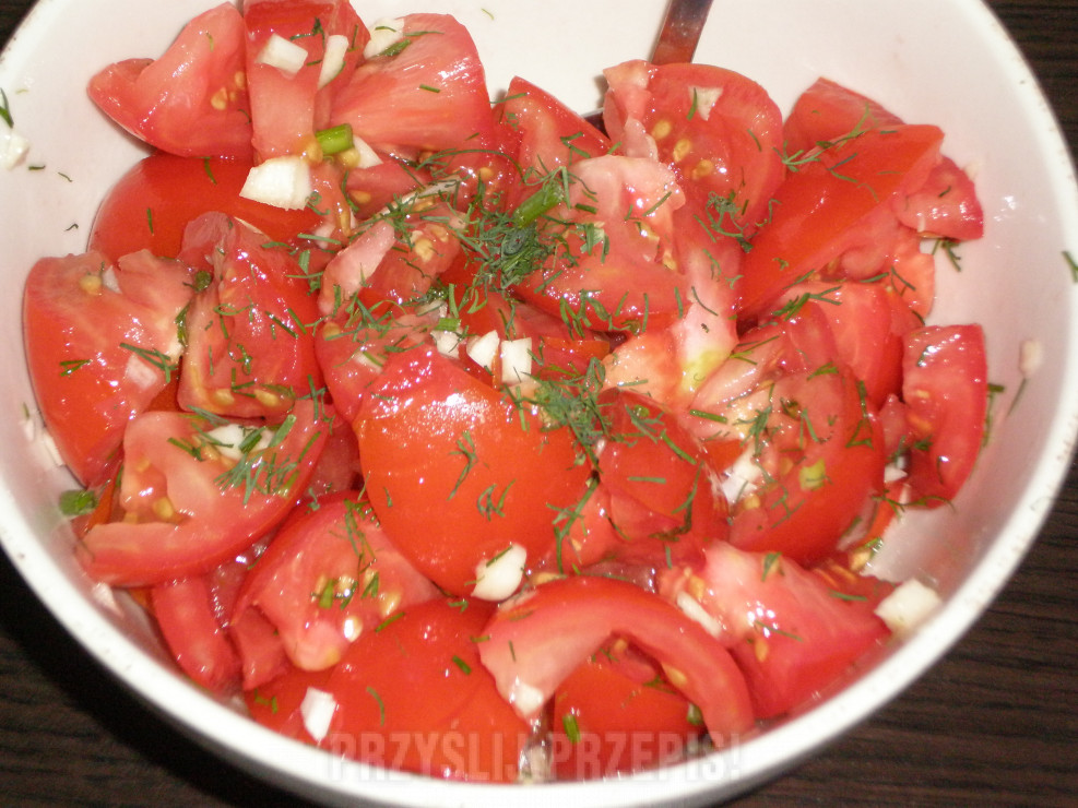pomidory z czosnkiem