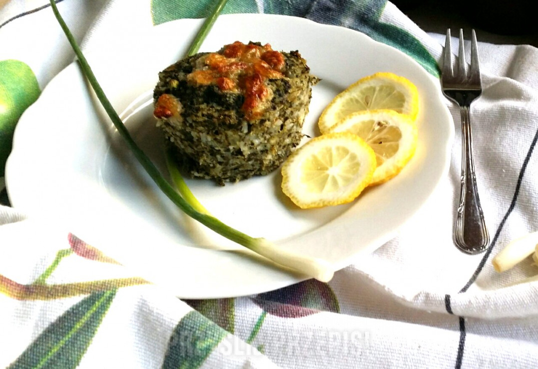 Muffinki ryżowe z tuńczykiem i szpinakiem 