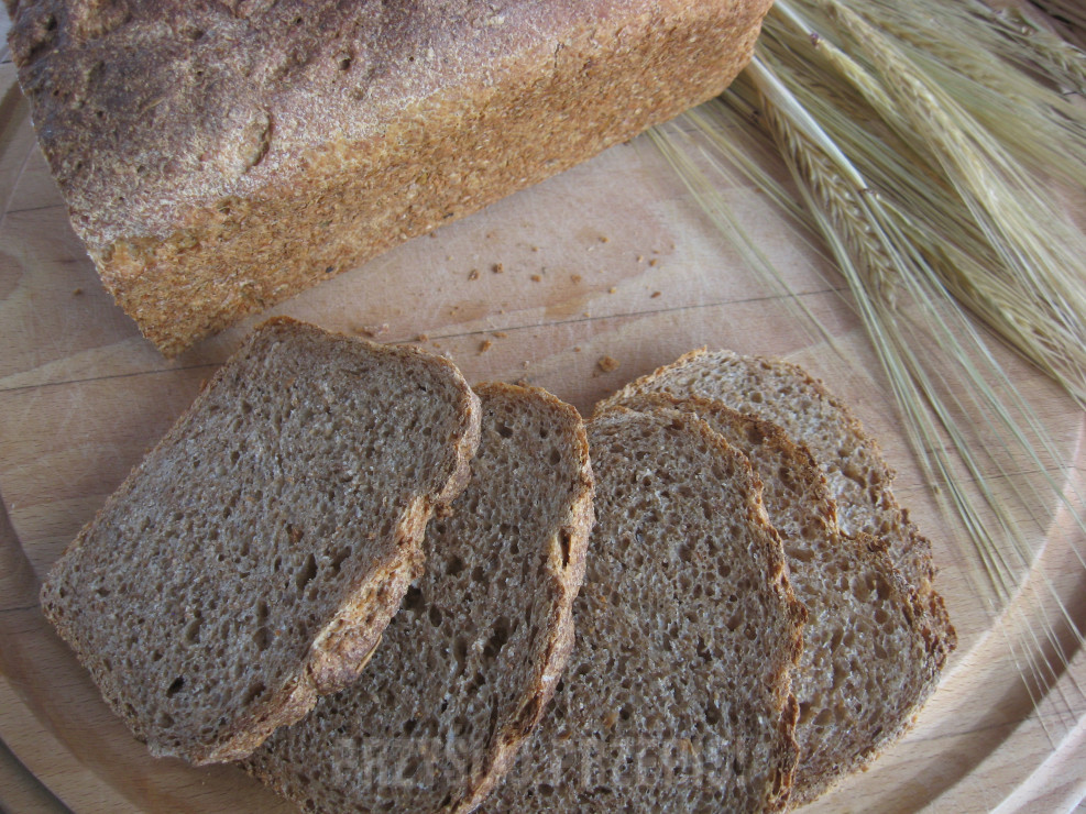 Chleb razowy z otrębami żytnimi