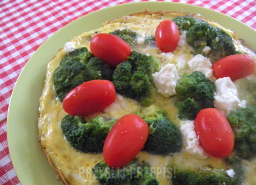 Omlet ( frittata ) z brokułami