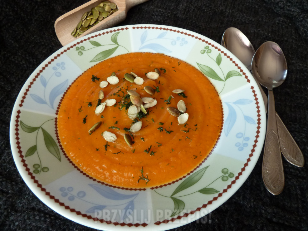 Zupa-krem dyniowo-marchewkowa z ziemniakami i koperkiem