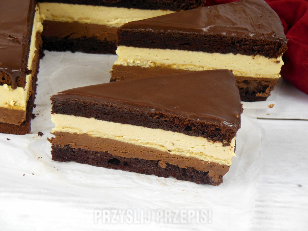 Tort chałwowo-czekoladowy