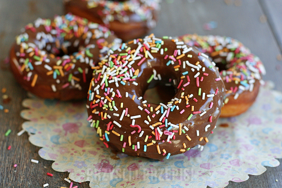 Amerykańskie doughnuts – pączki z dziurką