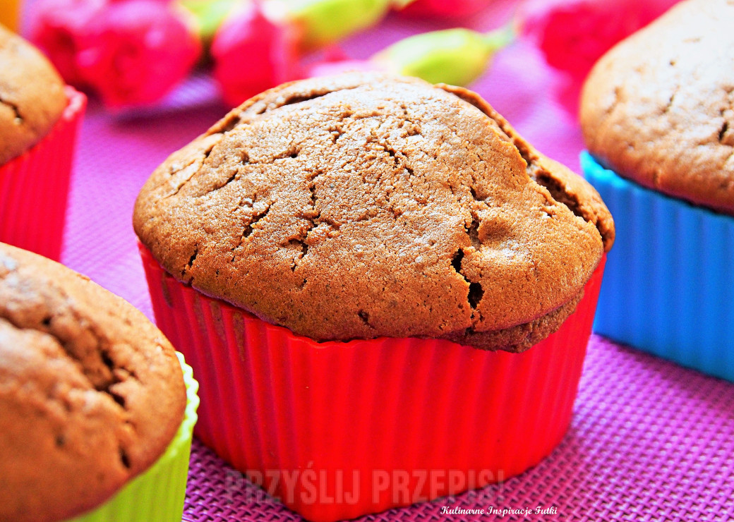 Kakaowe muffinki na maślance
