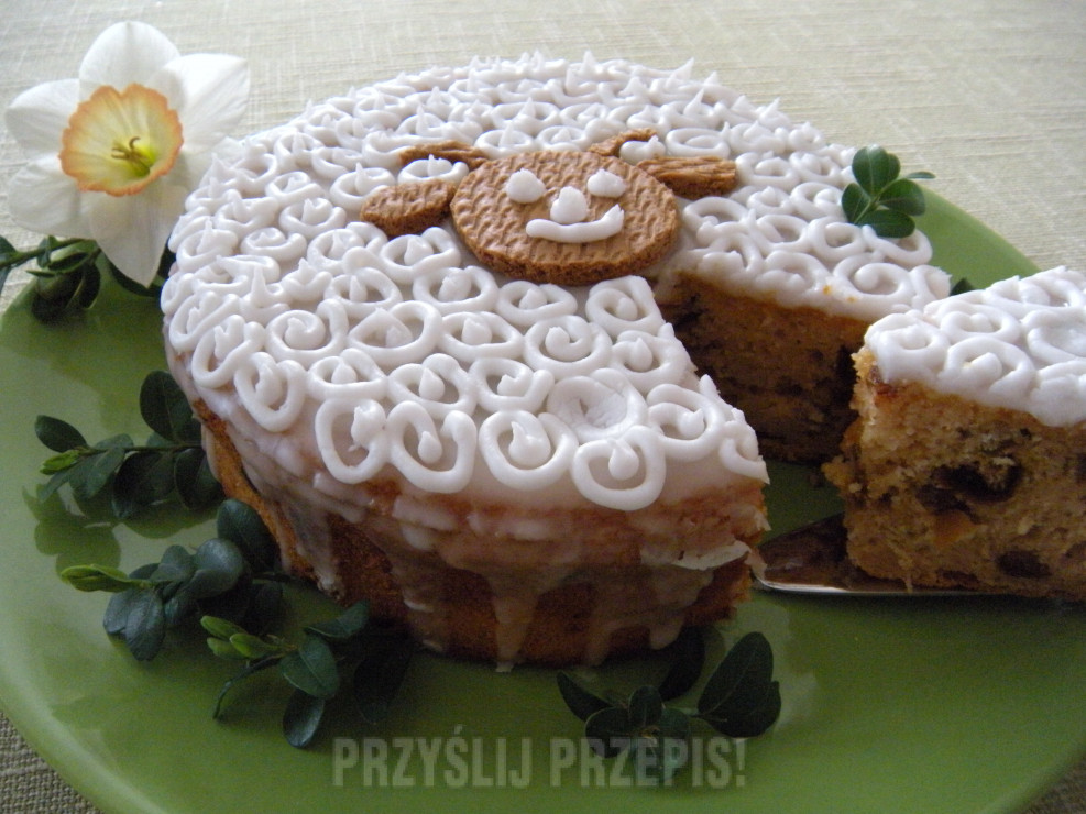 Imbirowe ciasto z daktylami - baranek