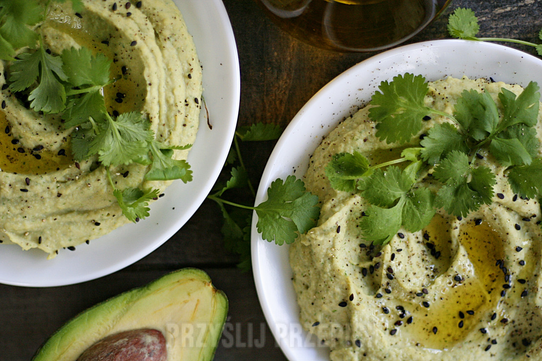Hummus z awokado