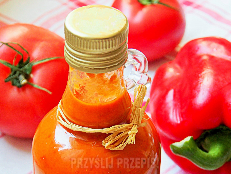 Pikantny sos paprykowo - pomidorowy