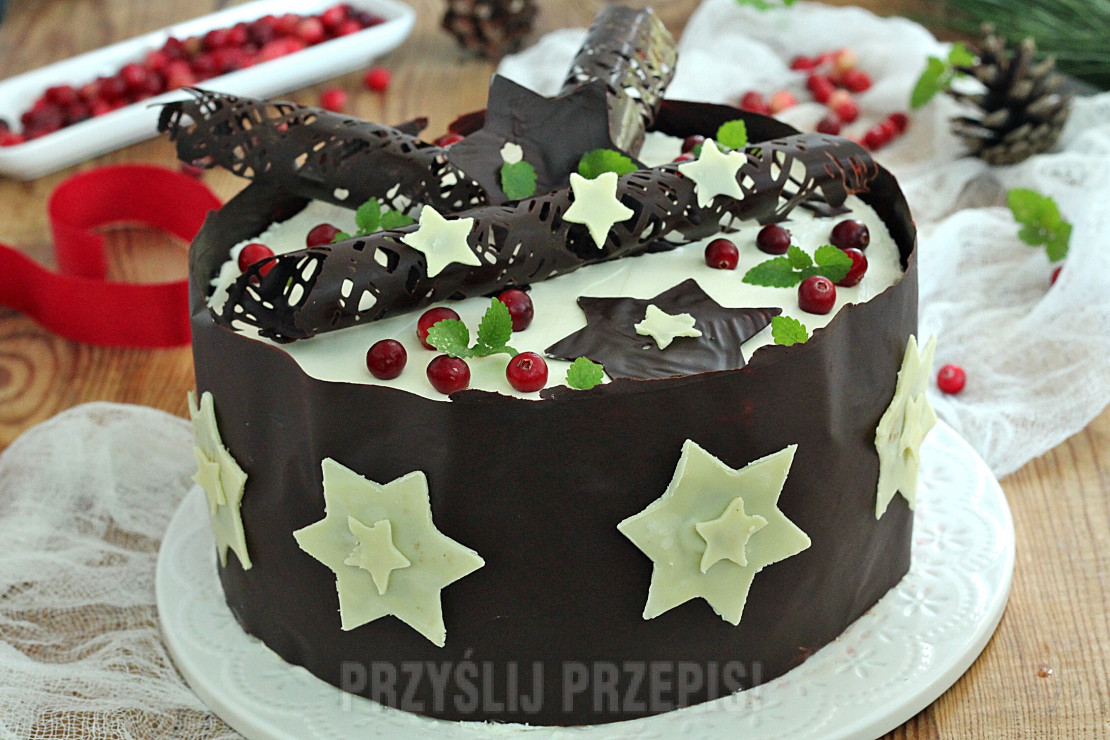Makowy tort z żurawiną pod gwiazdami