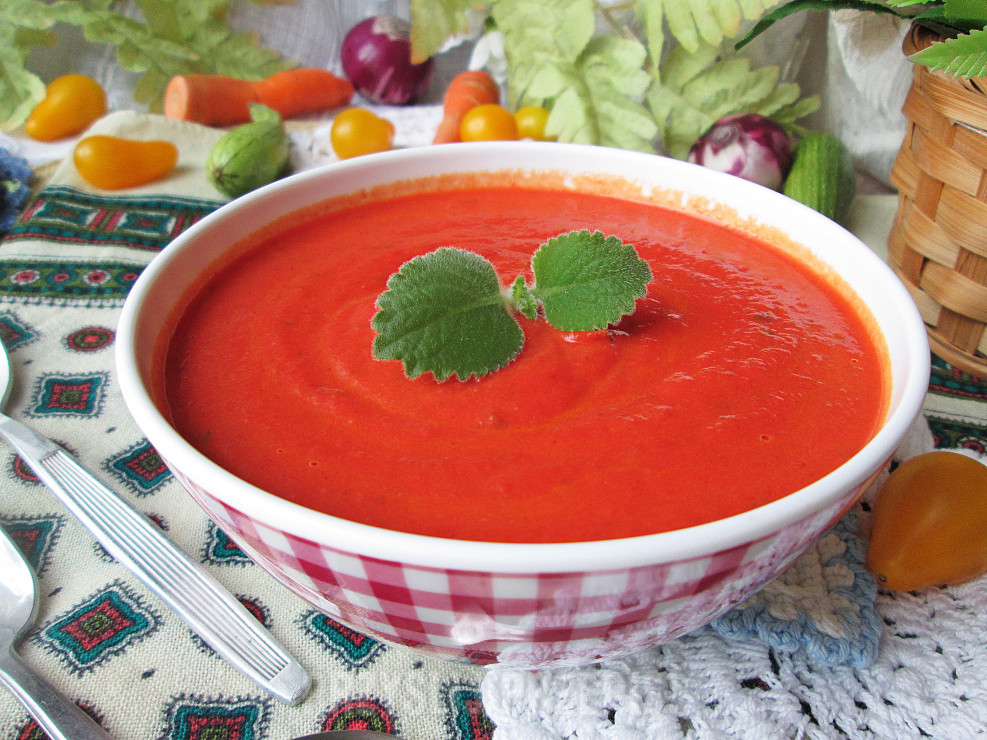 Pomidorowa zupa krem z burakiem