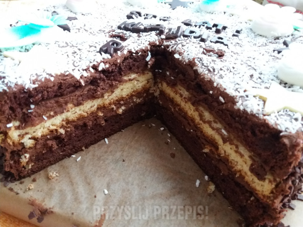 Tort czekoladowy KLAUDII - w przekroju