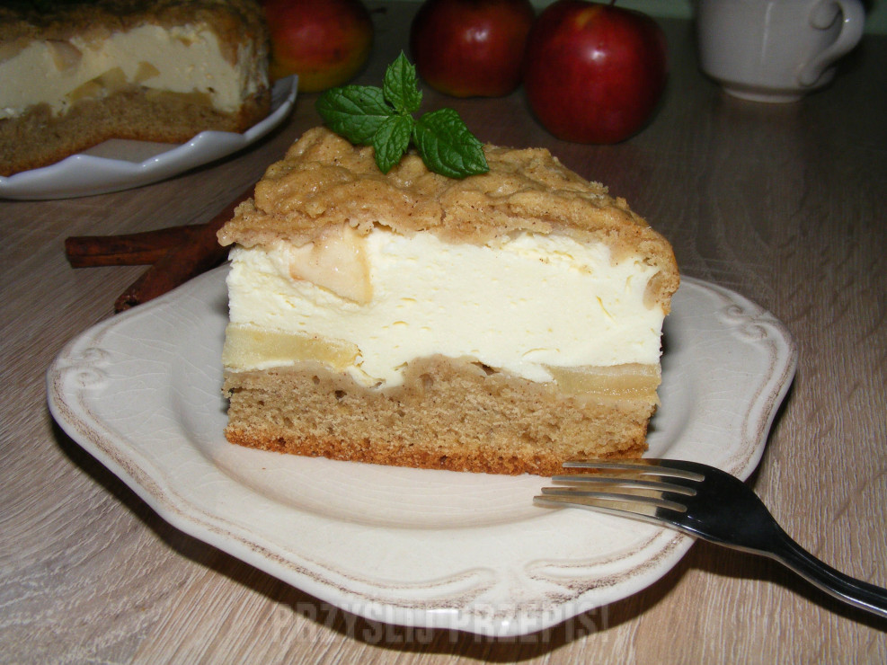 Ciasto kruche z serem i jabłkami