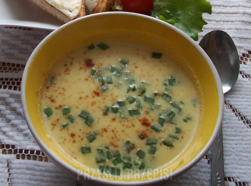 Kremowa zupa kalafiorowa z imbirem i curry