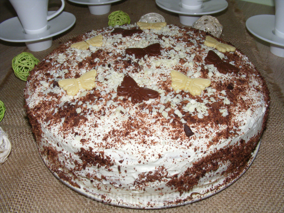 Tort podwójnie czekoladowy