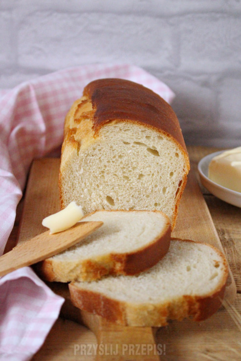 Chleb tostowy maślany
