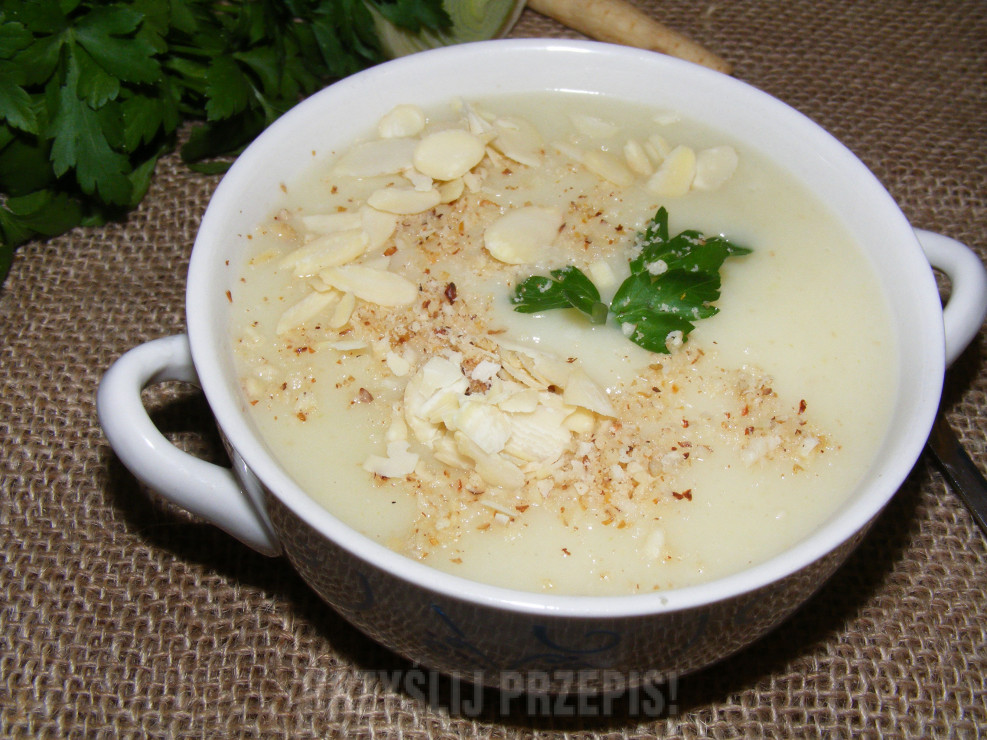 Kremowa zupa  z ziemniaczano- kalafiorowa