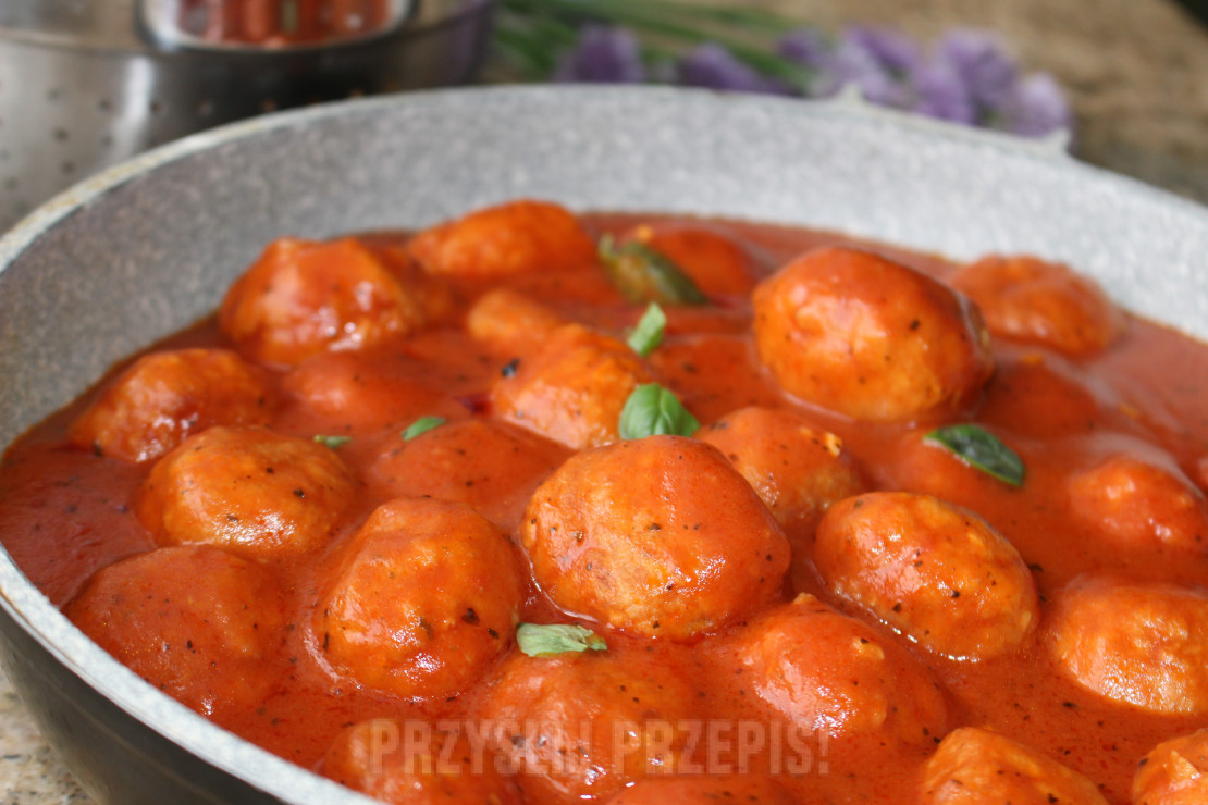 pulpety w sosie pomidorowym