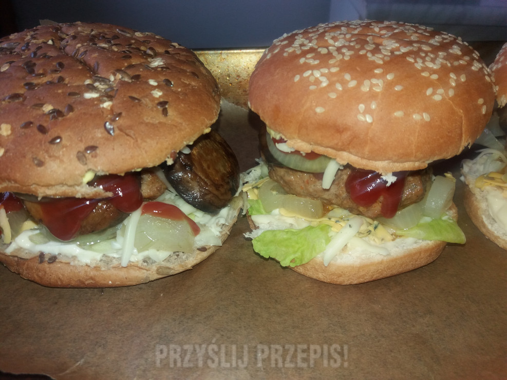 ŚWIEŻY DOMOWY hamburger z warzywami