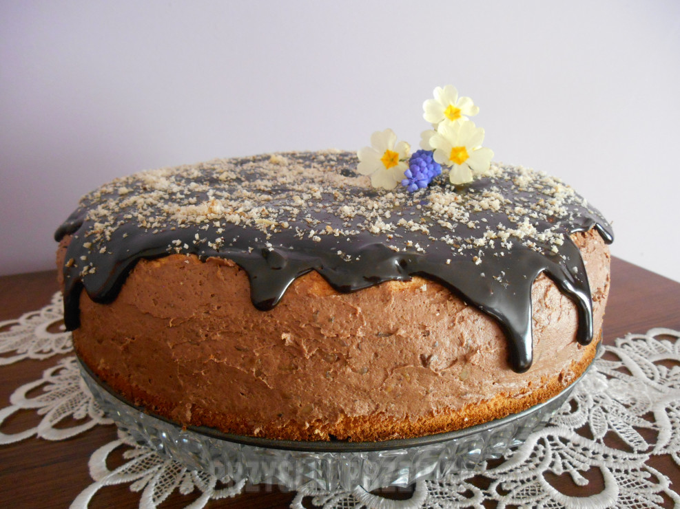 Tort czekoladowo bakaliowy