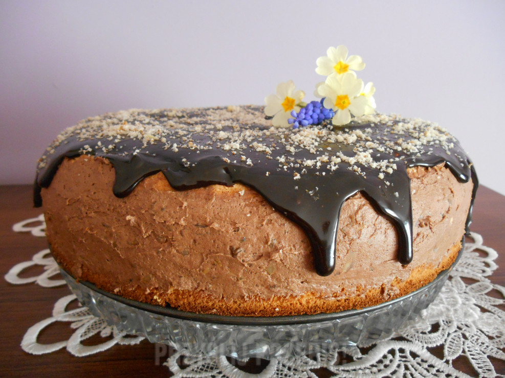 Tort czekoladowo bakaliowy
