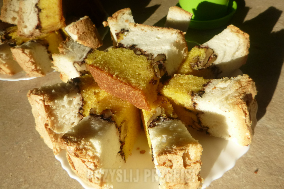 Ciasto biało-żółta mozaika z bakaliami