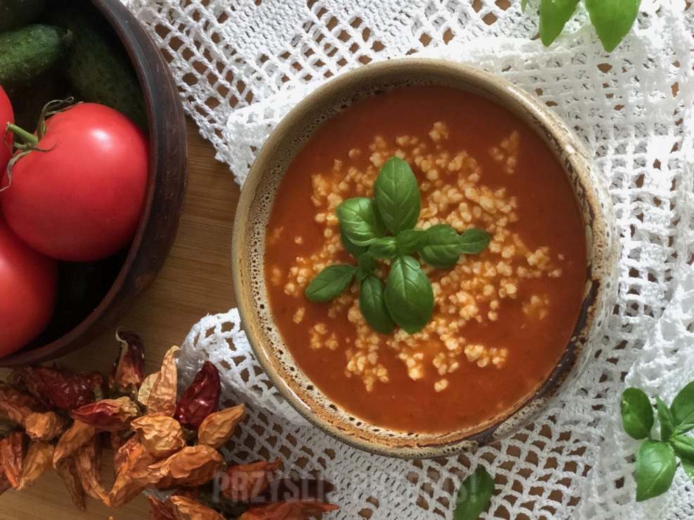Pomidorowa zupa krem z kaszą jaglaną