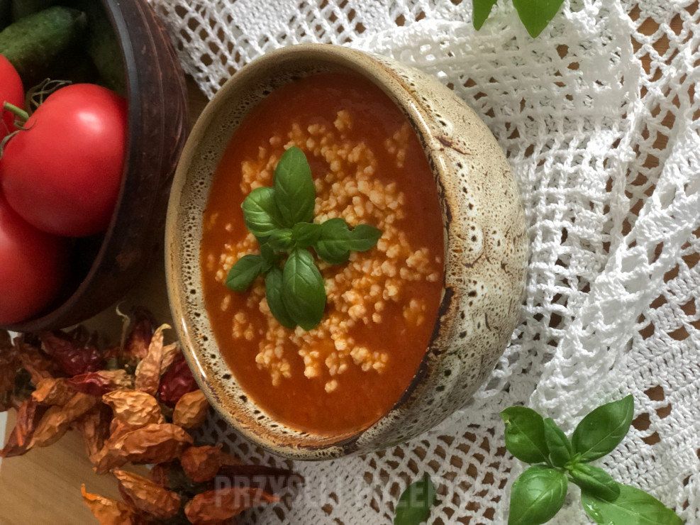 Pomidorowa zupa krem z kaszą jaglaną