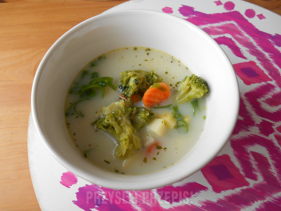Zupa z brokułem