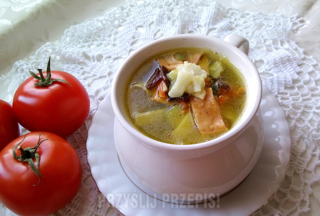 Zupa kalafiorowa z nutą orientu