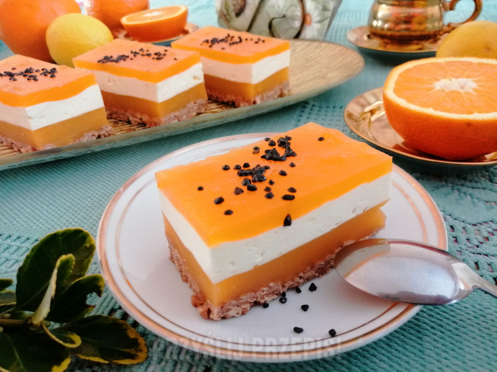 Ciasto z pomarańczowo - cytrynową nutą