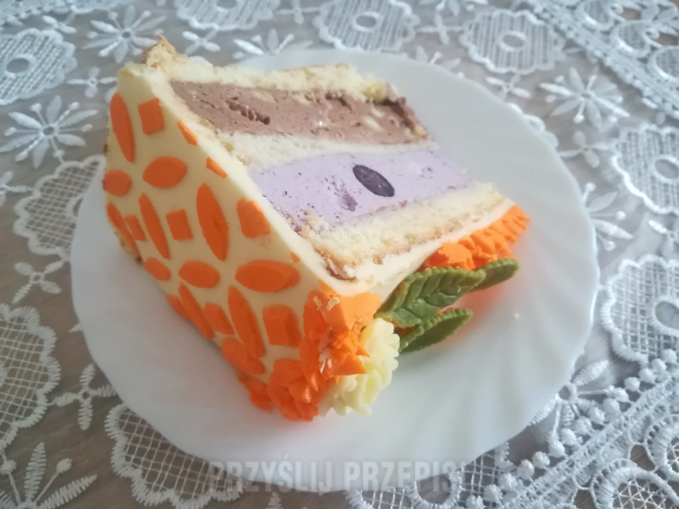 Tort piętrowy-urodzinowy