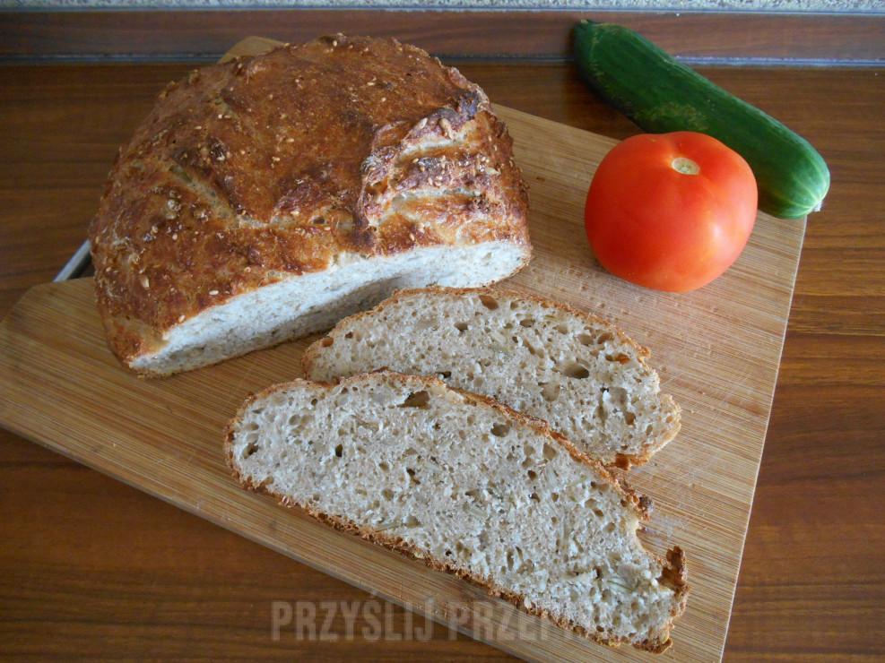 Chleb na suchych drożdżach z ziarnami