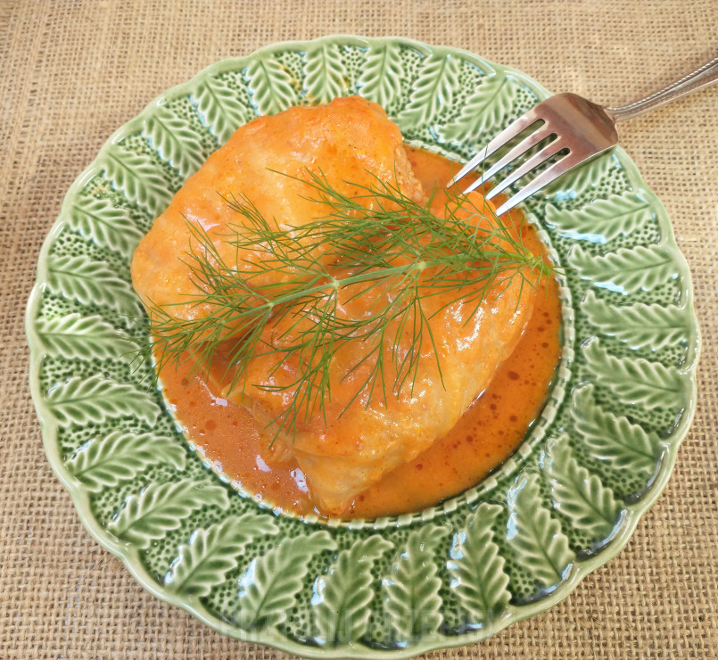 Gołąbki.zapiekane w sosie pomidorowym z nutą papryko