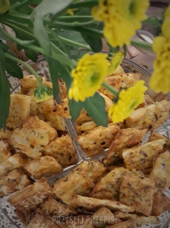 Imprezowe  ciasteczka serowo-cebulowe z ziołami