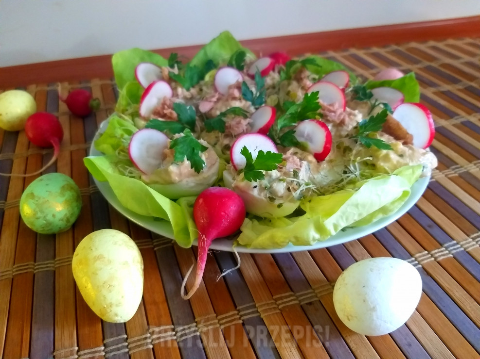 Jajka faszerowane tuńczykiem