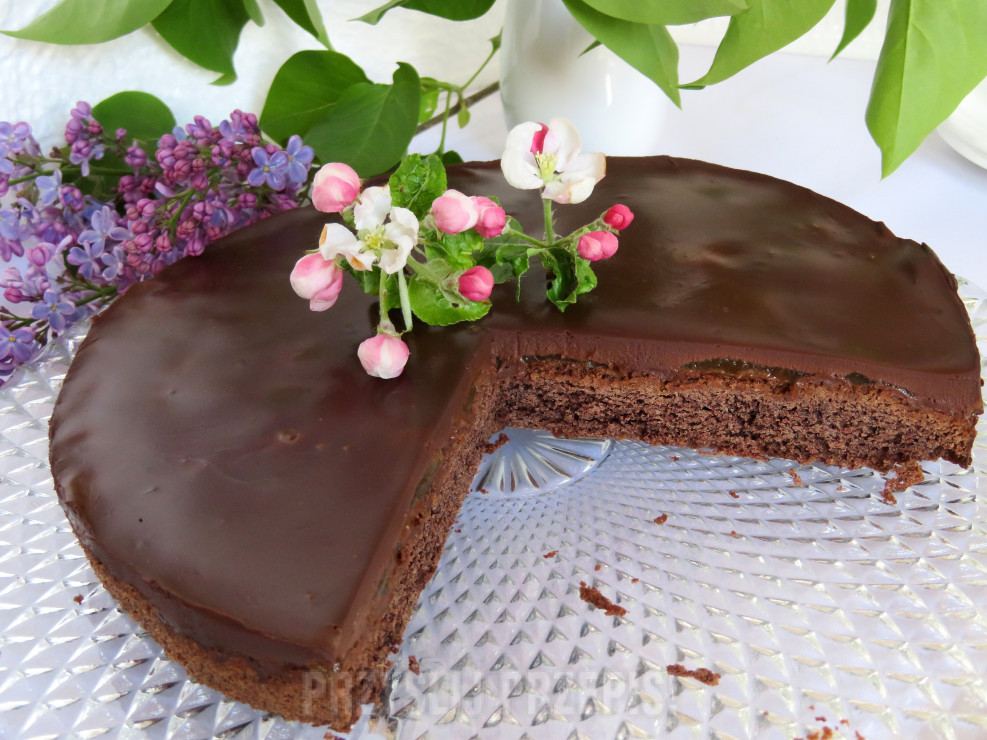 Tarta czekoladowa a'la Sacher