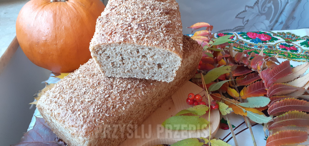 Chleb z kaszą jaglaną i otrębami