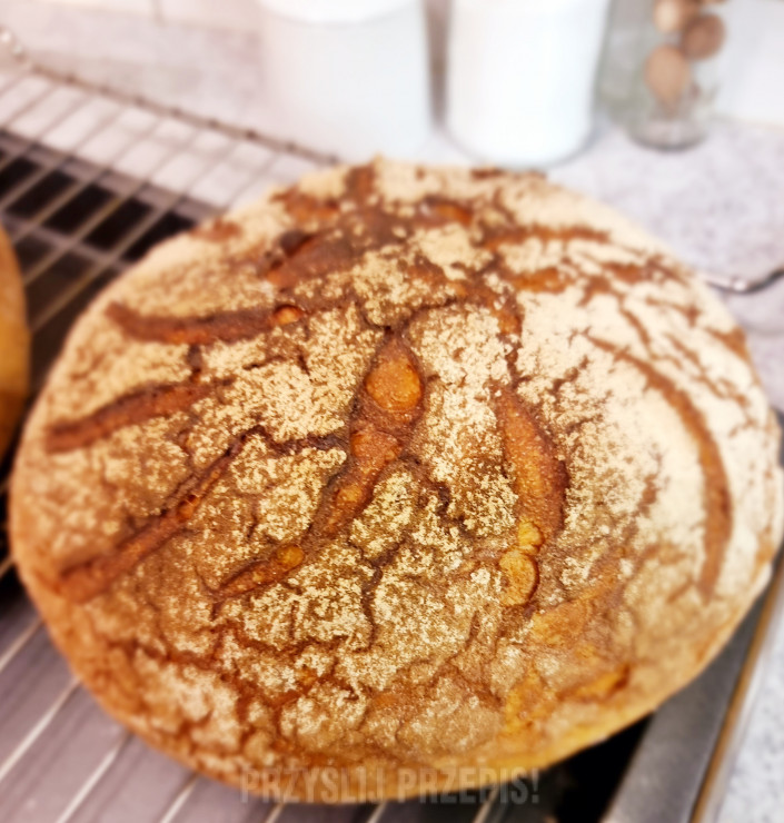 Chleb pszenno - żytni na soku z kiszonej kapusty