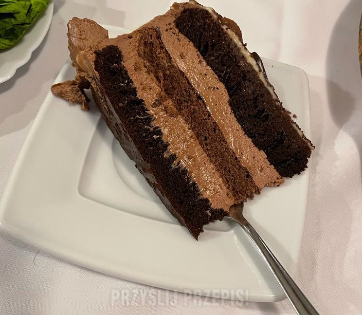 Tort czekoladowy z truflami